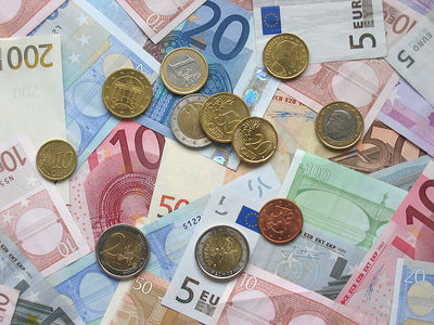 euro-monete-soldi-finanze-entrate-anteprima-400x300-582958[1]